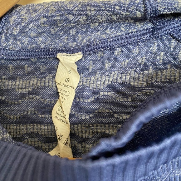 Lululemon hooded long sleeve 6 - Picture 3 of 4